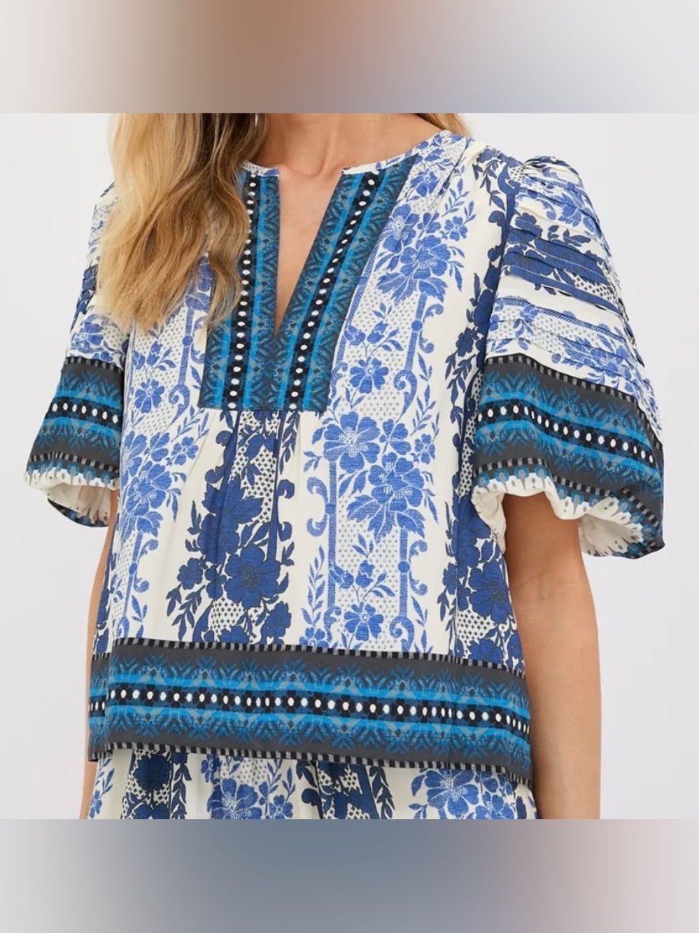 Tuckernuck Women’s Bondi Blues Dina Blouse Blue Pansy NWT Size XS Sku #48